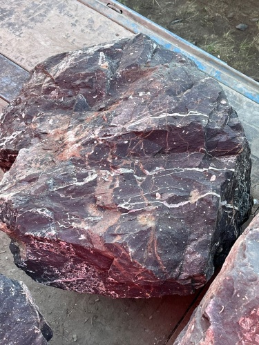 Камни для ландшафтного дизайна красно-фиолетовые 10-60 килограмм купить в Брянской области