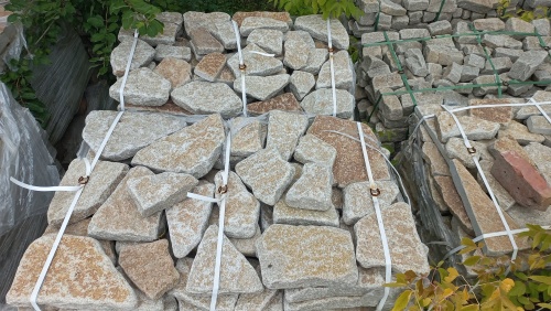 Плитняк гранитный галтованный купить в Брянской области