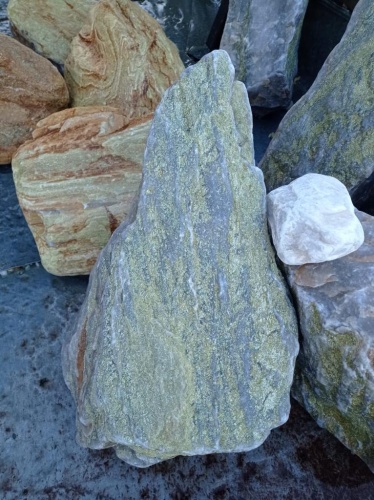 Златолит жёлтый, жёлто-зелёный глыбки и валуны для ланшафтного дизайна купить в Брянской области