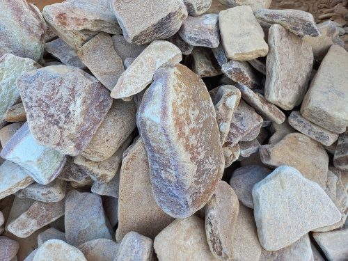 Златолит жёлтый, жёлто-зелёный глыбки и валуны для ланшафтного дизайна купить в Брянской области