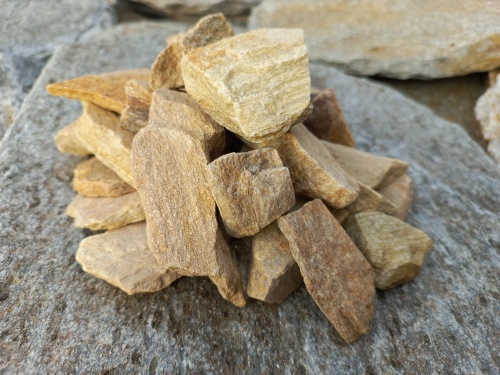 Златолит жёлтый декоративная каменная крошка купить в Брянской области