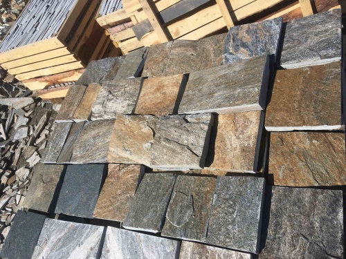 Плитка пилёная златолит Уральский для цоколя, отмостки купить в Брянской области