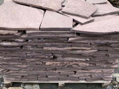 Плитняк лемезит бордовый для облицовки цоколя 20-25 мм  купить в Брянской области