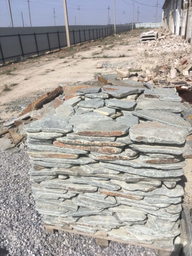 Златолит серебристый галтованный для лестниц купить в Брянской области